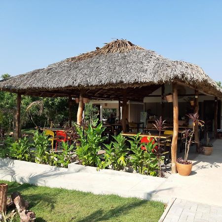 Pousada De Charme Formiga Ecolodge Mateiros Exterior photo